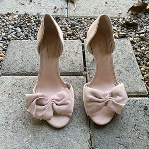 Two piece suede peep toe pump with bow in blush